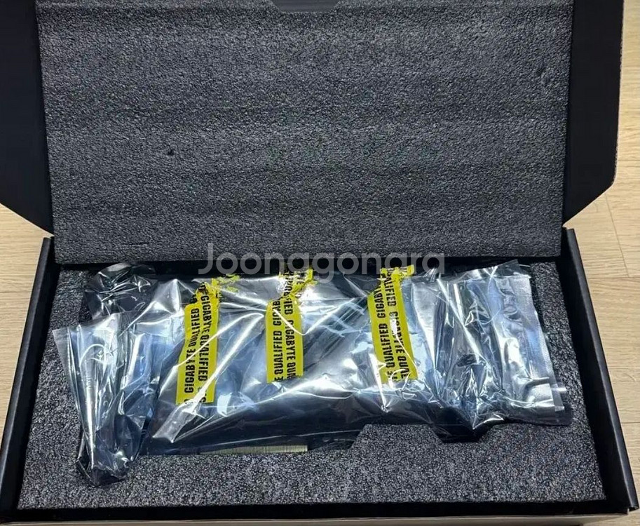 기가바이트 Rtx 4060 상태 S급 제품 판매합니다--3