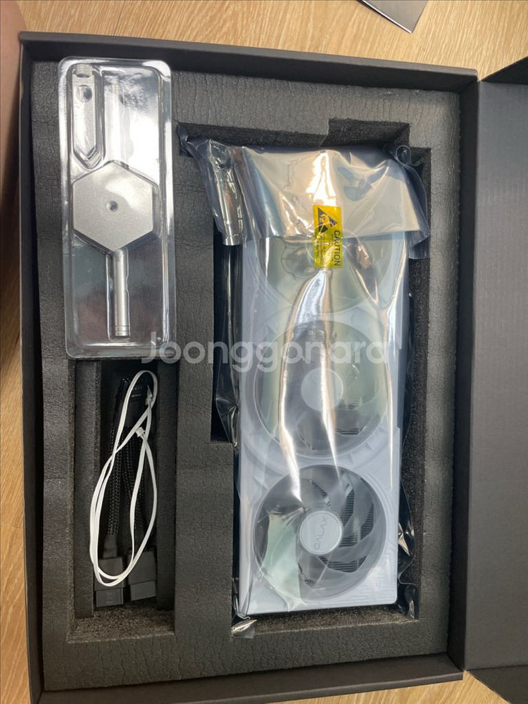 galax 5070ti white oc--6