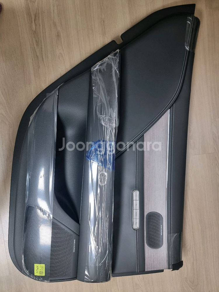 G90 운전석.뒷쪽(RR.LH)도어트림 새제품팝니다--0