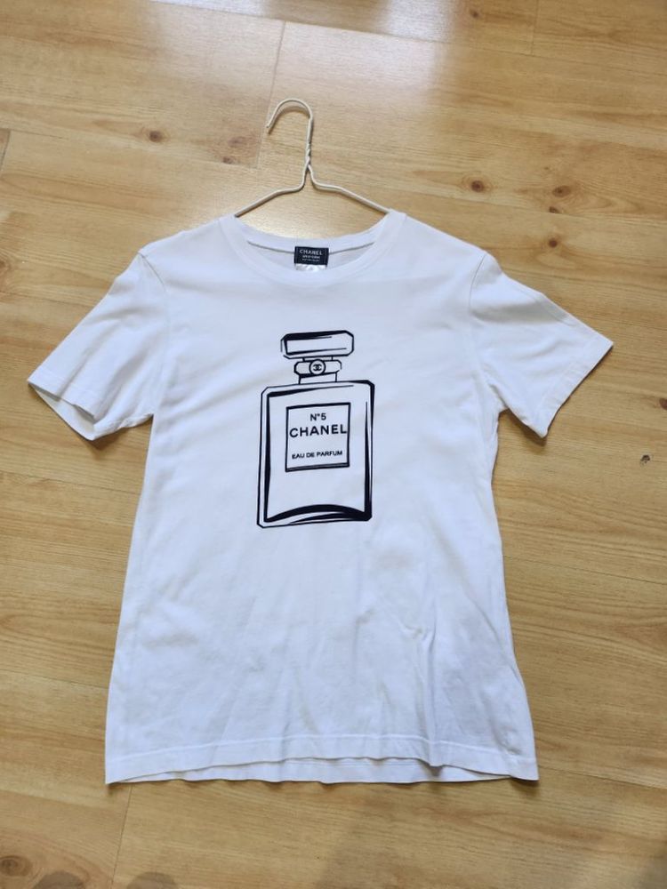 샤넬 반팔티셔츠--1