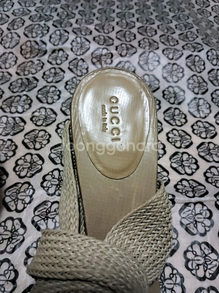 구찌(GUCCI) 스트랩 하이힐 여성구두41(정품)--6