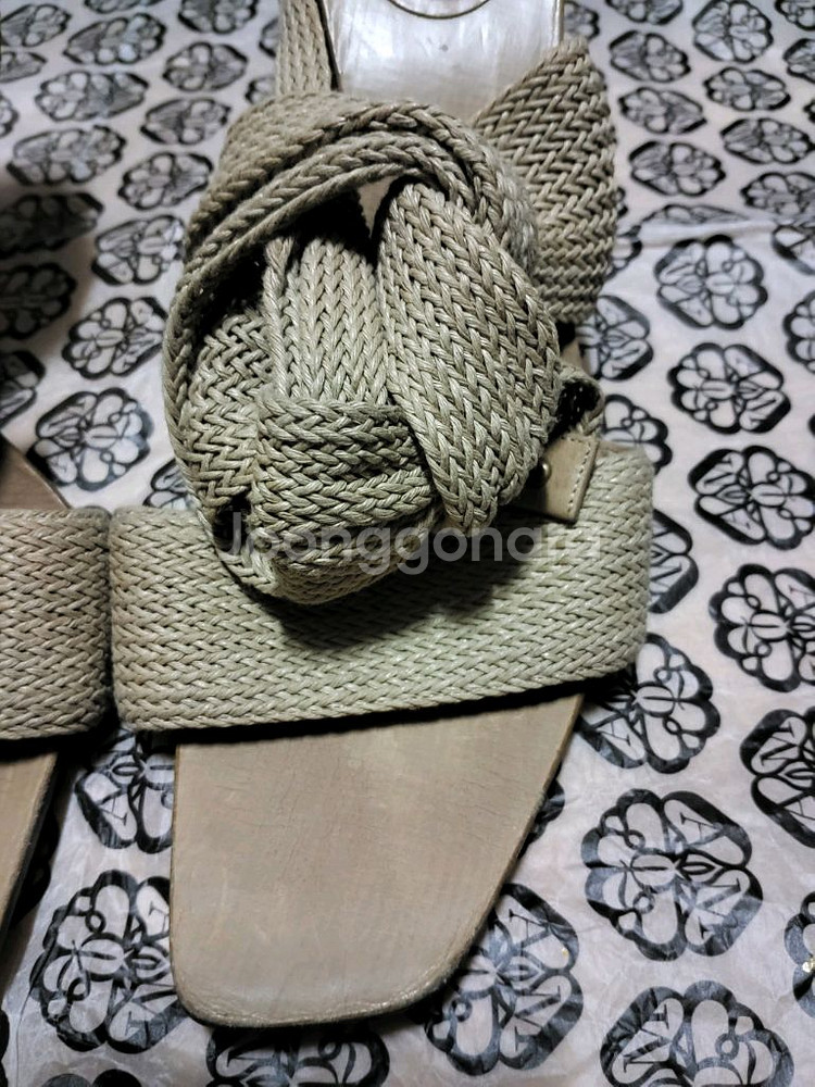 구찌(GUCCI) 스트랩 하이힐 여성구두41(정품)--4