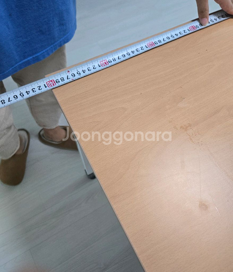 책상 길이 140cm 폭 70cm 나눔--2