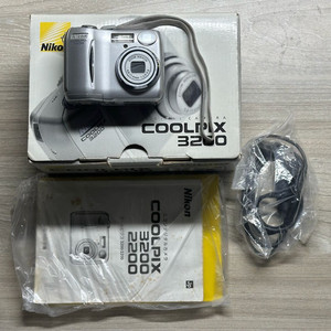 니콘 쿨픽스 3200 디카 상태 매우좋음