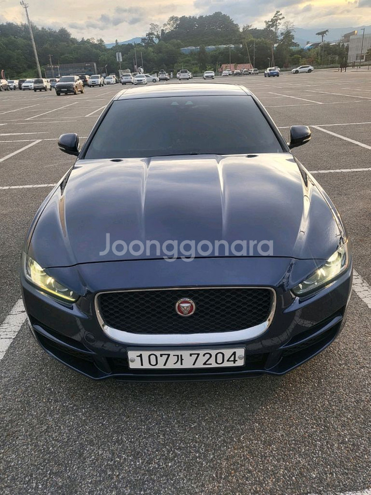 2017년식 재규어 XE 2.0 awd--0
