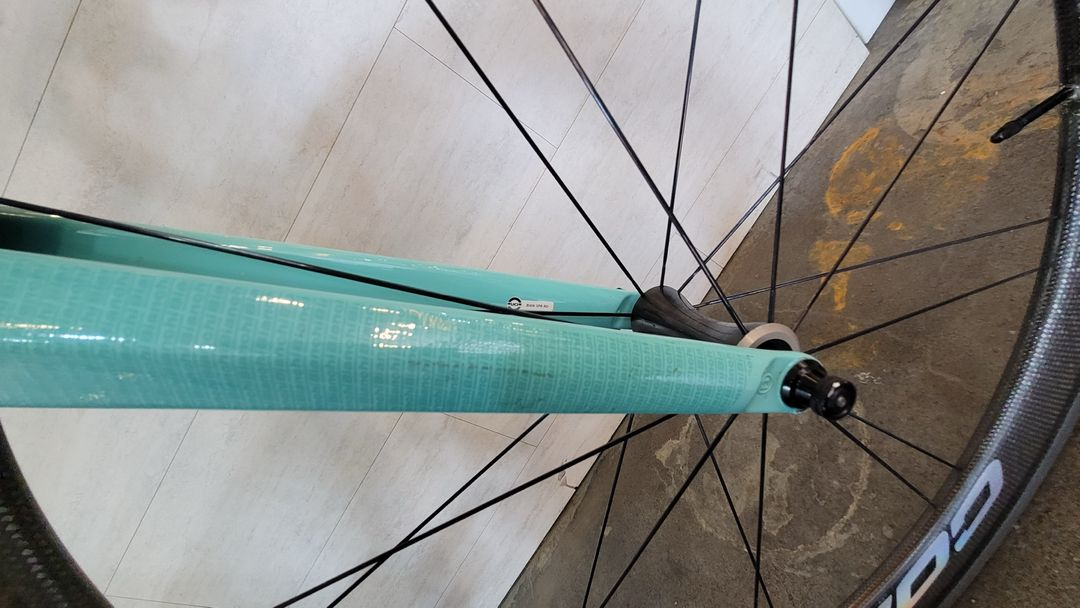 비앙키 스프린트 + 코리마 휠셋--8