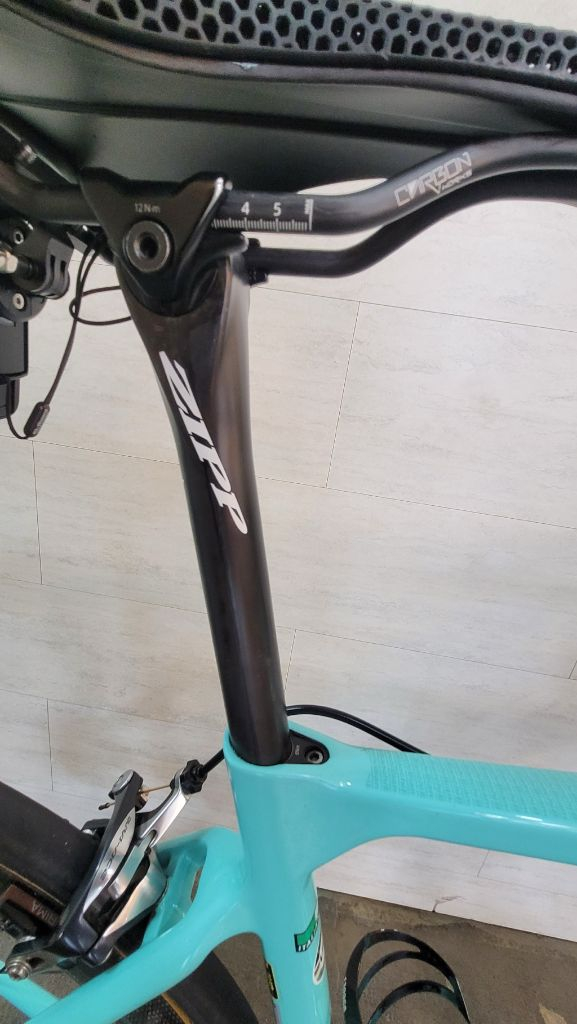 비앙키 스프린트 + 코리마 휠셋--7