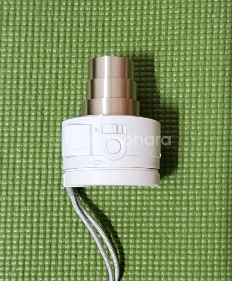 소니 카메라 사이버샷 QX10 팝니다.--3