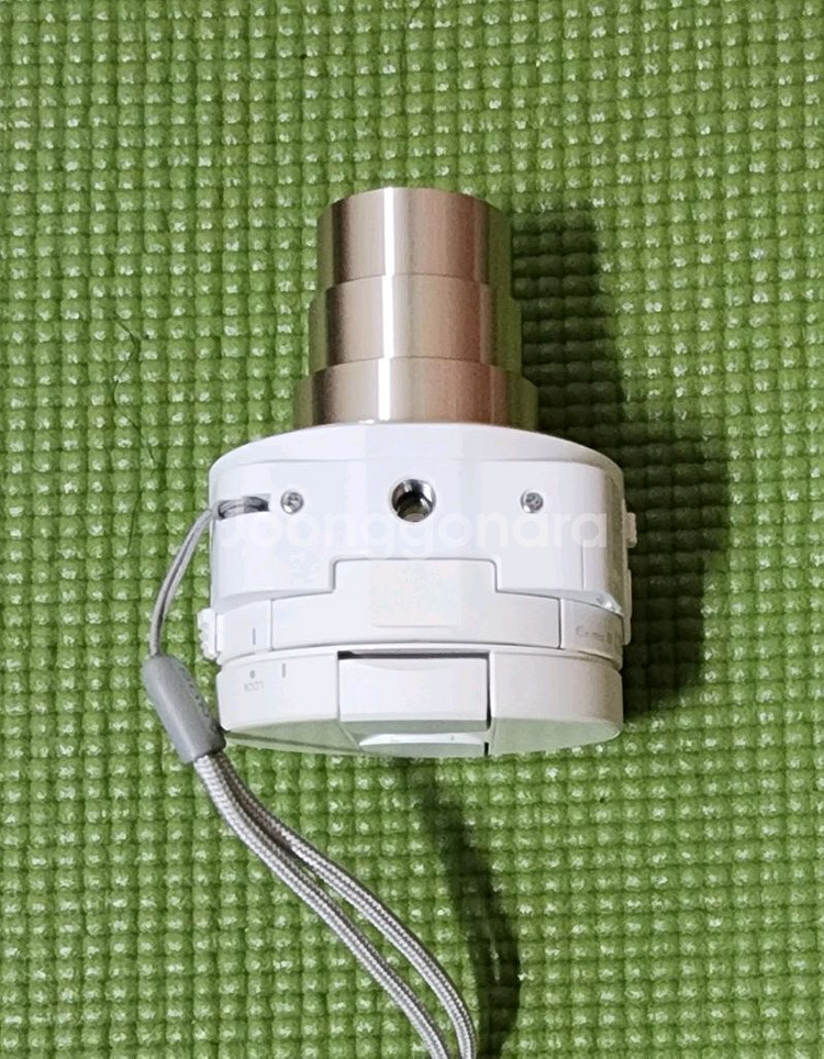 소니 카메라 사이버샷 QX10 팝니다.--2