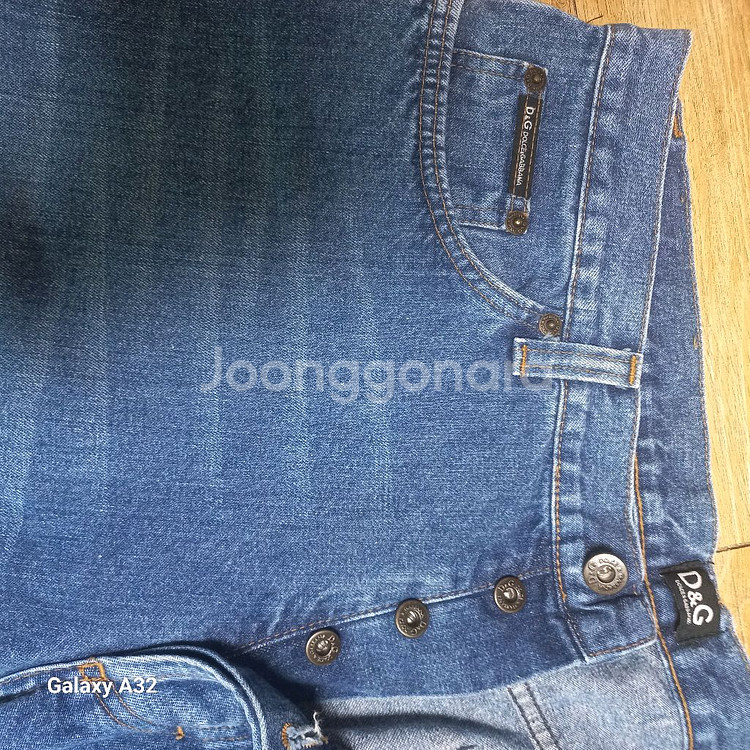 D&G jean Italy 35x100--1