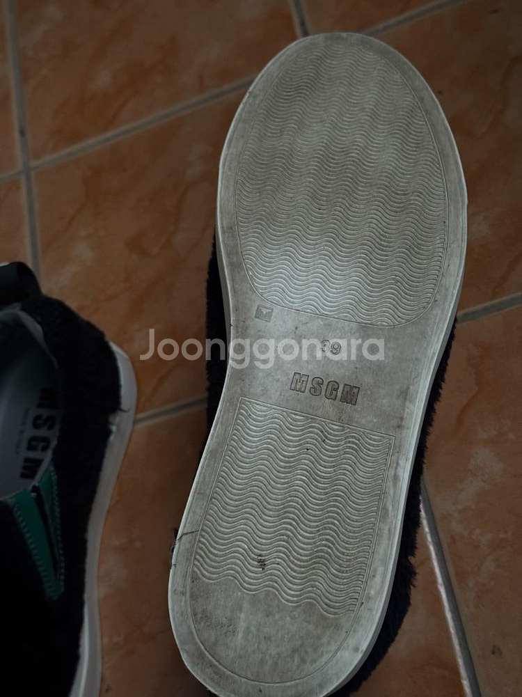 MSGM 털 슬립온 240 사이즈--4