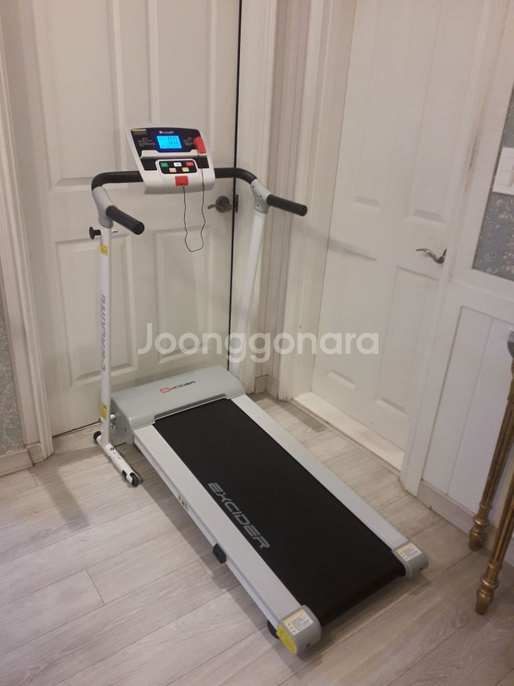 미사용새제품팝니다. 접이식 엑사이더 워킹머신 런닝머신--0