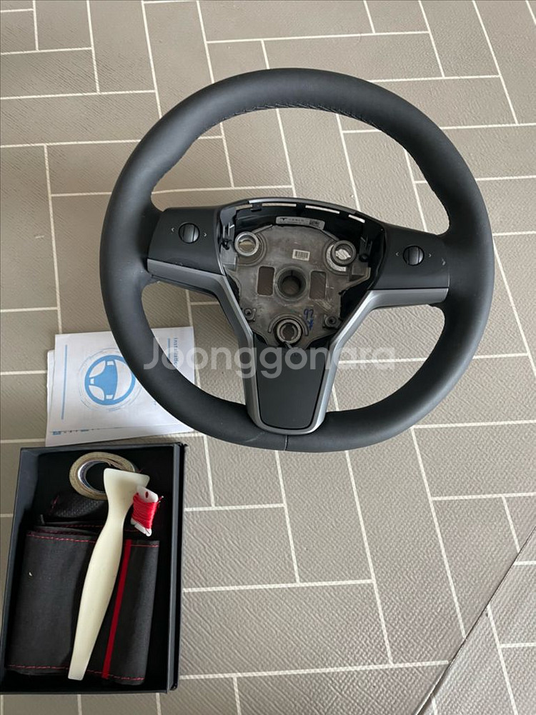 테슬라 스티어링 휠 새상품 스웨이드 다이킷--0