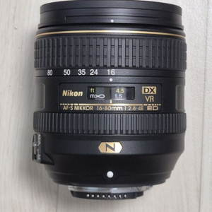 니콘 AF-S DX NIKKOR 16-80mm