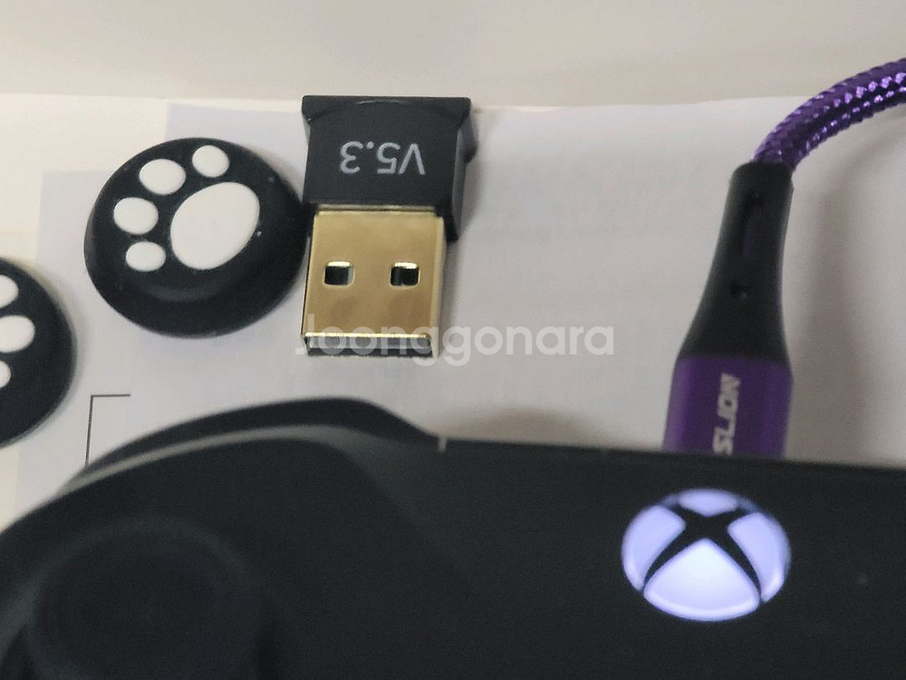 XBOX엑스박스 3세대 패드 팝니다 + 부가 필요부속--1