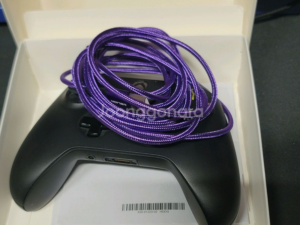 XBOX엑스박스 3세대 패드 팝니다 + 부가 필요부속--2