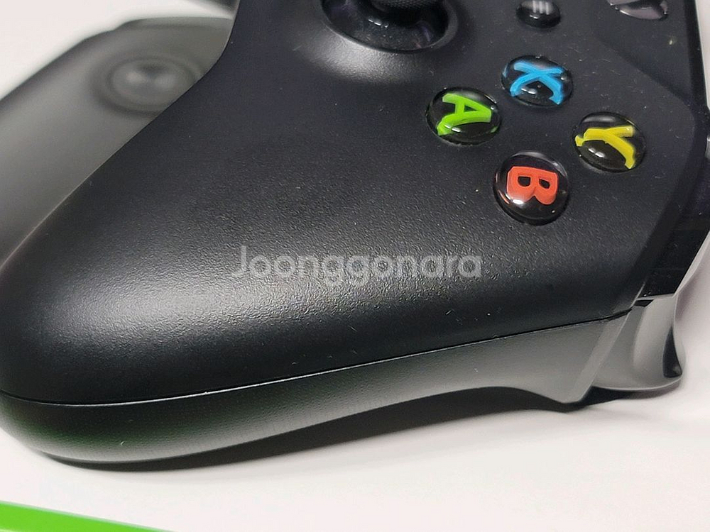 XBOX엑스박스 3세대 패드 팝니다 + 부가 필요부속--5