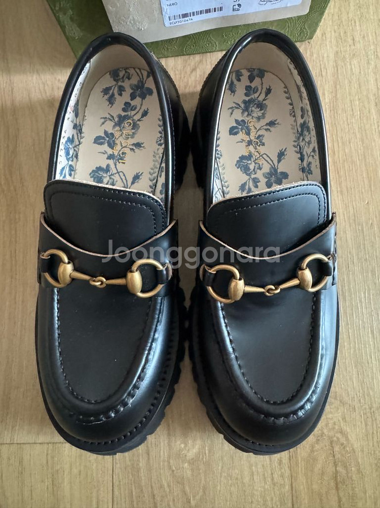 구찌 홀스빗 레더 로퍼 블랙 새상품--3