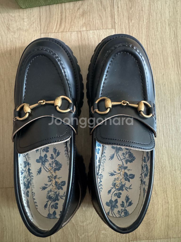 구찌 홀스빗 레더 로퍼 블랙 새상품--1