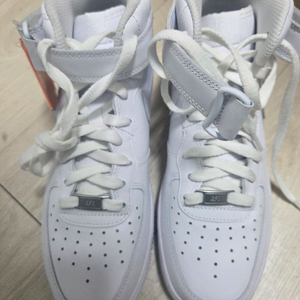 나이키 에어포스1 미드07 올검 올흰 통합 265 급처