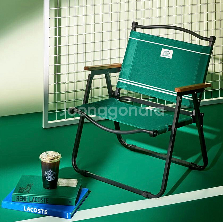 스타벅스 라코스테 콜라보 와이드 폴딩체어 그린--1