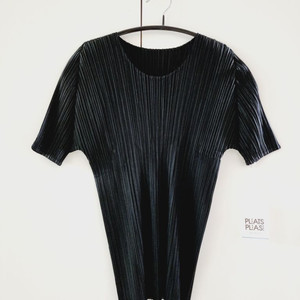 이세이미야케 플리츠플리즈반팔