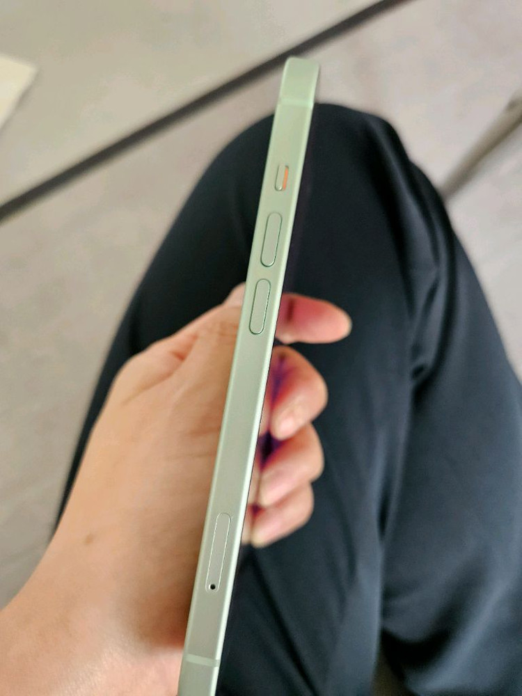 아이폰15 그린 128 최상S급 이미지