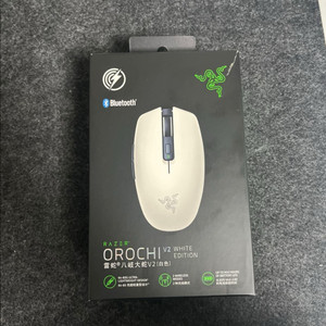 레이저 오로치 v2 화이트