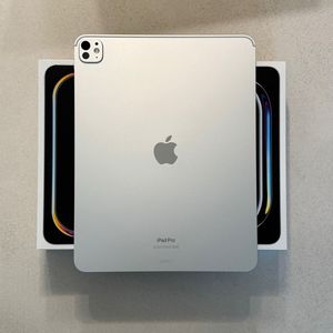 아이패드 프로 M4 13, 1TB 실버색상 판매