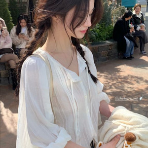 더바넷 verty ruffle blouse
