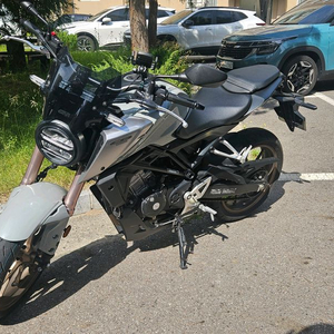 혼다 cb125r 21년식