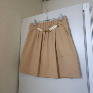 시스템 베이지 밴딩스커트