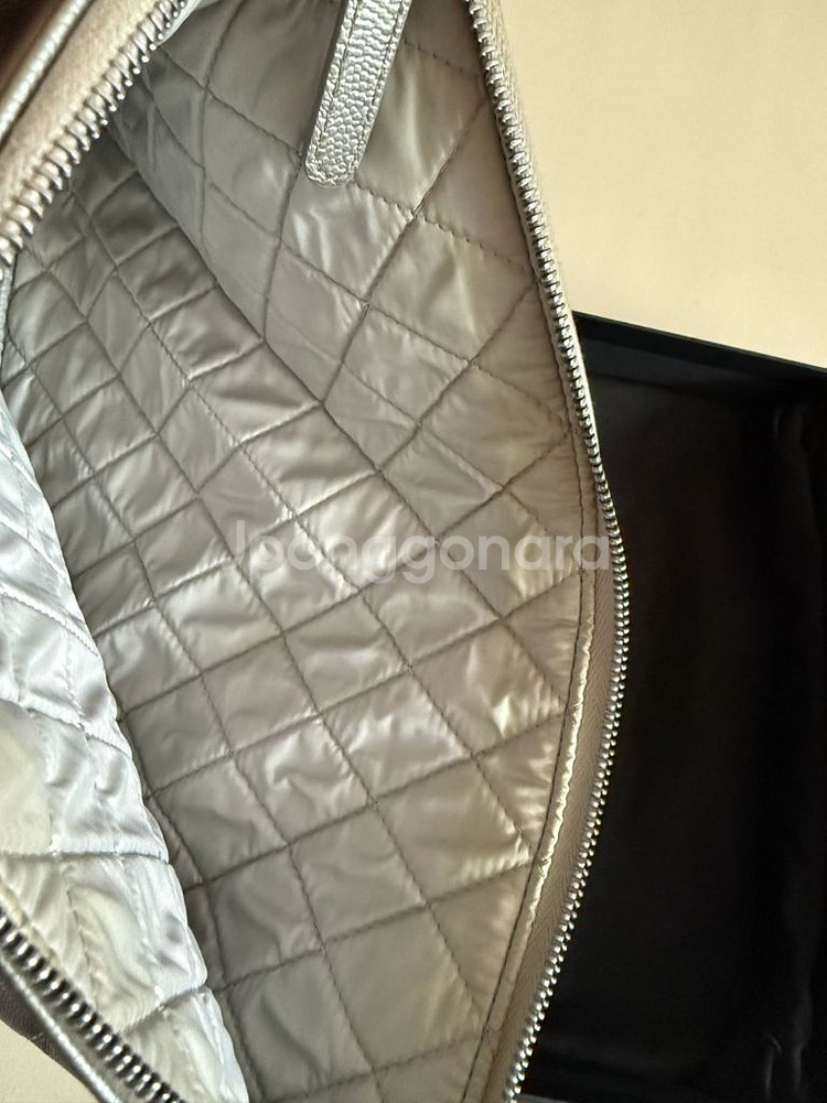 샤넬 보이 클러치 실버--5