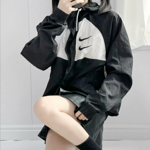 나이키 더블스우시 윈드러너 바람막이