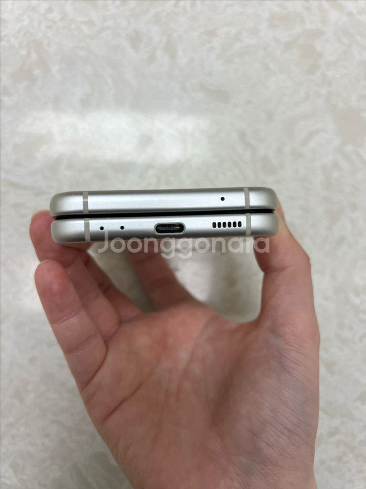 갤럭시Z플립3 256GB 크림--2