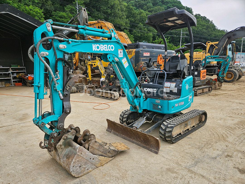 코벨코 SK17 2020년 코집 버캣3종 신품트랙--0
