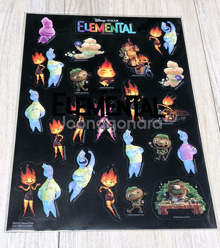 [미개봉] 픽사 엘리멘탈 한정판 A4 오리지널 스티커--2