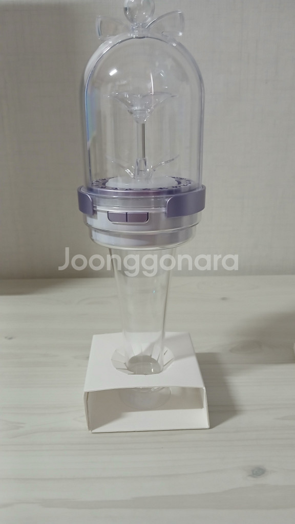 아일릿 응원봉 미사용 완전히새것 싸게 넘겨드립니다.--1