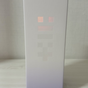 아일릿 응원봉 미사용 완전히새것 싸게 넘겨드립니다.