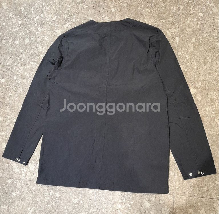(새상품) 커버낫 헨리넥 바람막이 네이비 (XL)--1