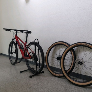 BMC 신차MTB앞,뒤 휠타이어 (사진참조)
