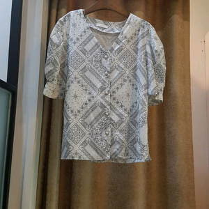 나염 블라우스