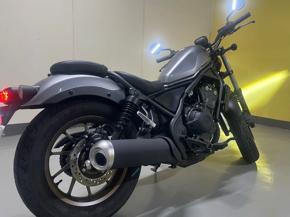 혼다 레블 500 오토바이 이미지