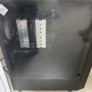 RTX 4060 2개월쓴 고사양 게이밍 피시 싸게팔아요