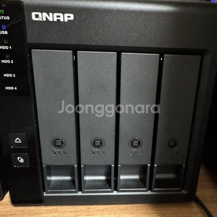 QNAP TR-004 4베이 RAID 인클로저 DAS--1