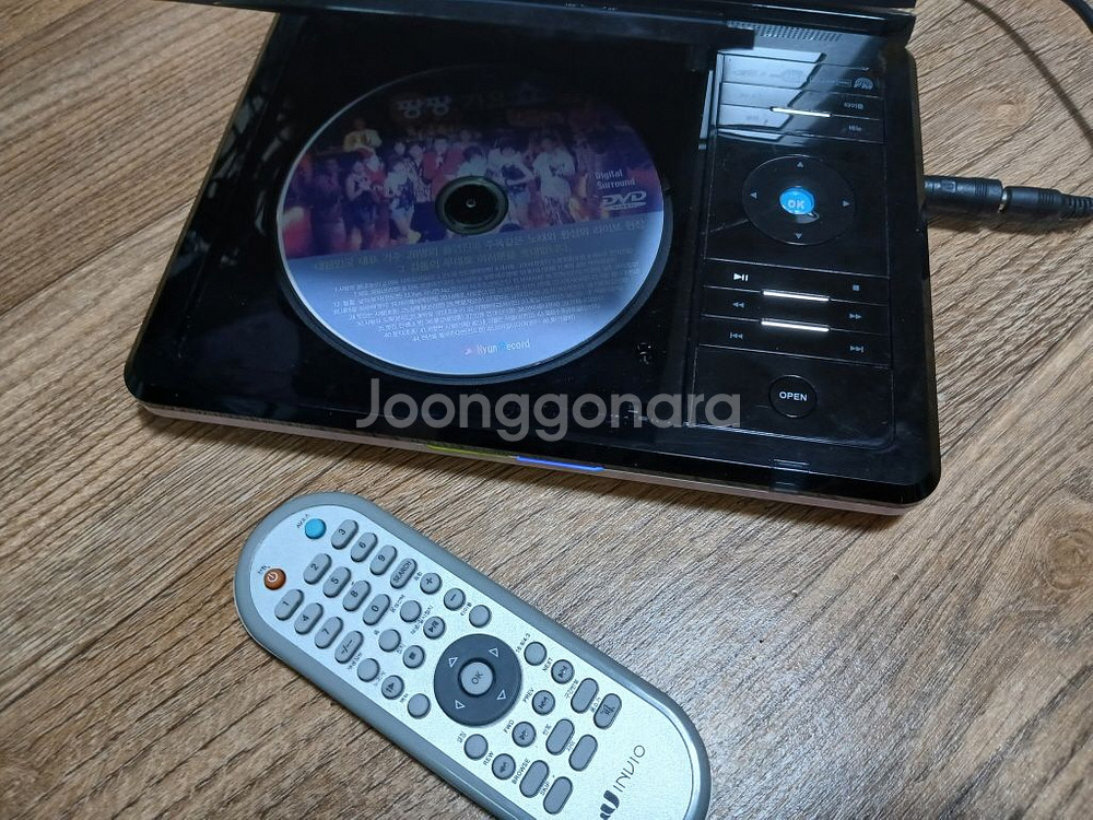 인비오 PD-1800W 휴대용 DVD 플레이어 8인치--4