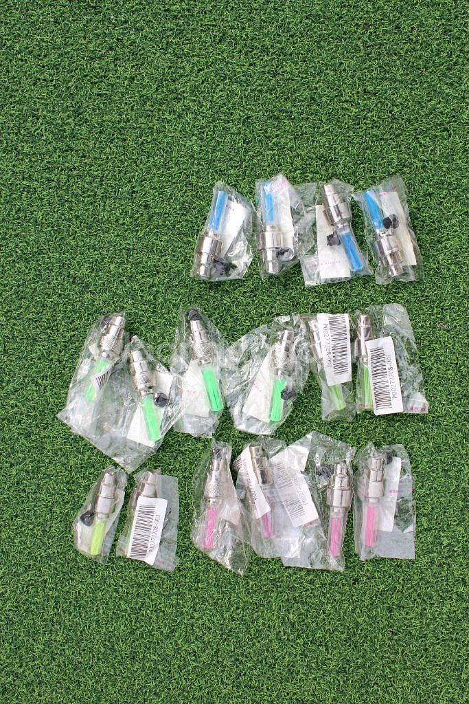 자전거 타이어 벨브 LED 반짝이 램프 마개 새것 공첧--0