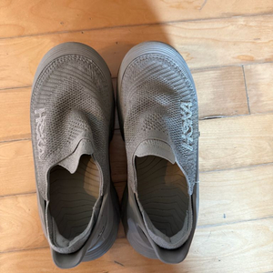 호카오네오네 슬립온