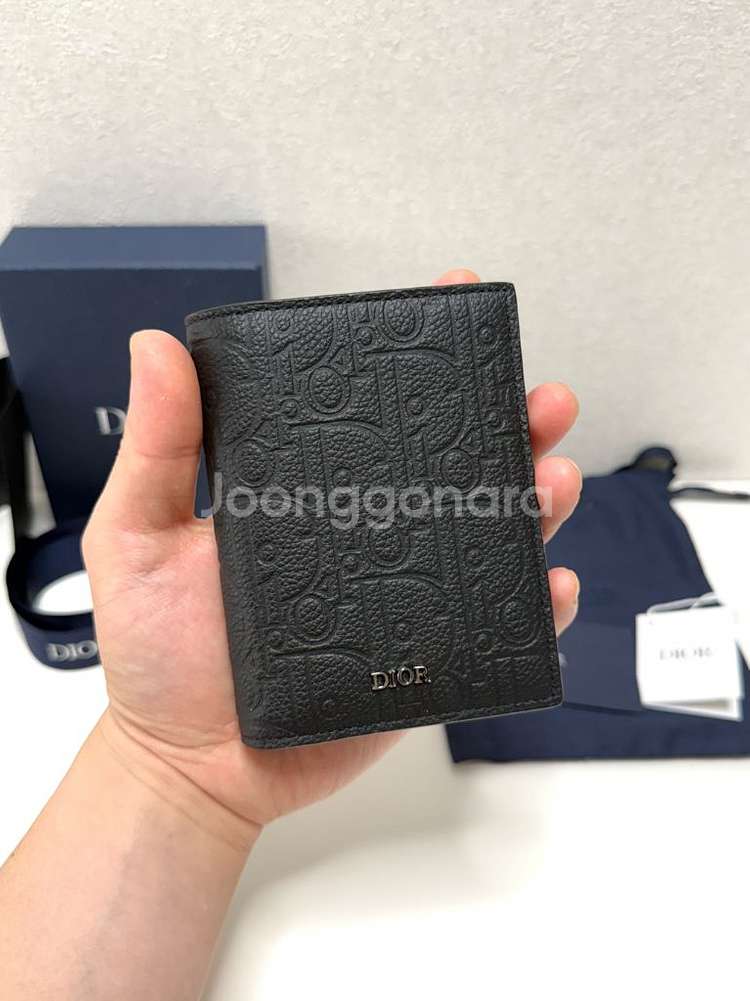 (새상품)디올 오블리크 바티컬 컴팩트 그라비티 지갑--2