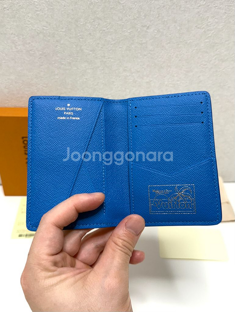 (새상품)루이비통 브라이트 블루 오거나이저 카드지갑--4